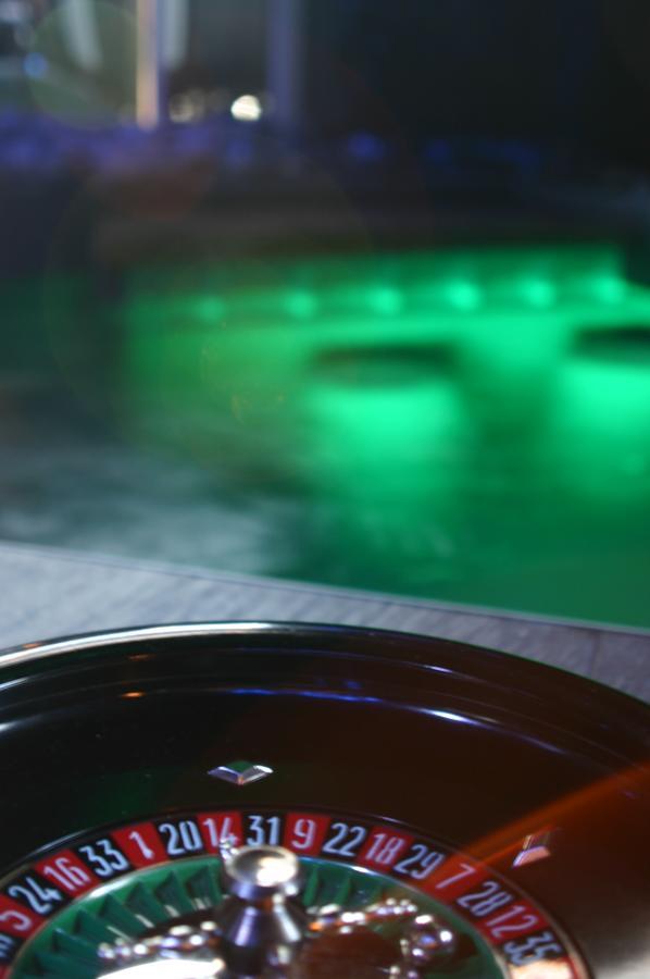 Bubble Lounge Hotel Hooglede Bagian luar foto